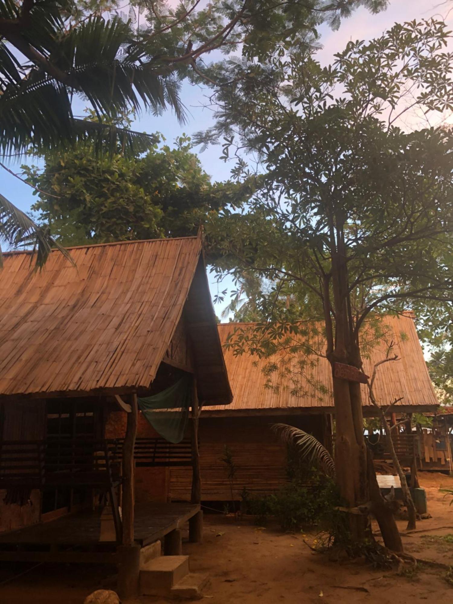 Sanctuary Lanta Hotel Koh Lanta Exterior photo