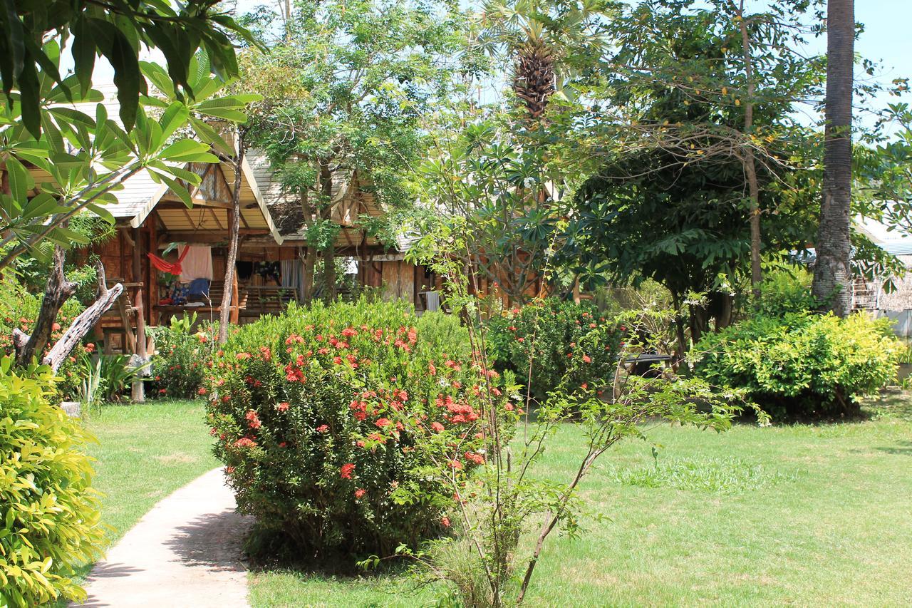 Sanctuary Lanta Hotel Koh Lanta Exterior photo